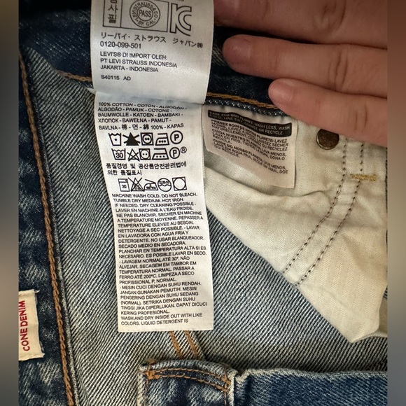 Levi’s Wedgie High rise white oak Selvedge jeans - Picture 8 of 10